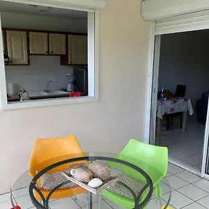 Appartement F3 Location Saisonnière Détente Tranquillité Et Belle Vue, Les Trois-Ilets